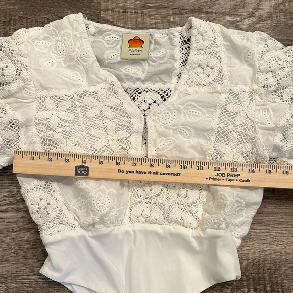 FARM Rio Small Rosy Eyelet Lace Bodysuit - Picture 4 of 12